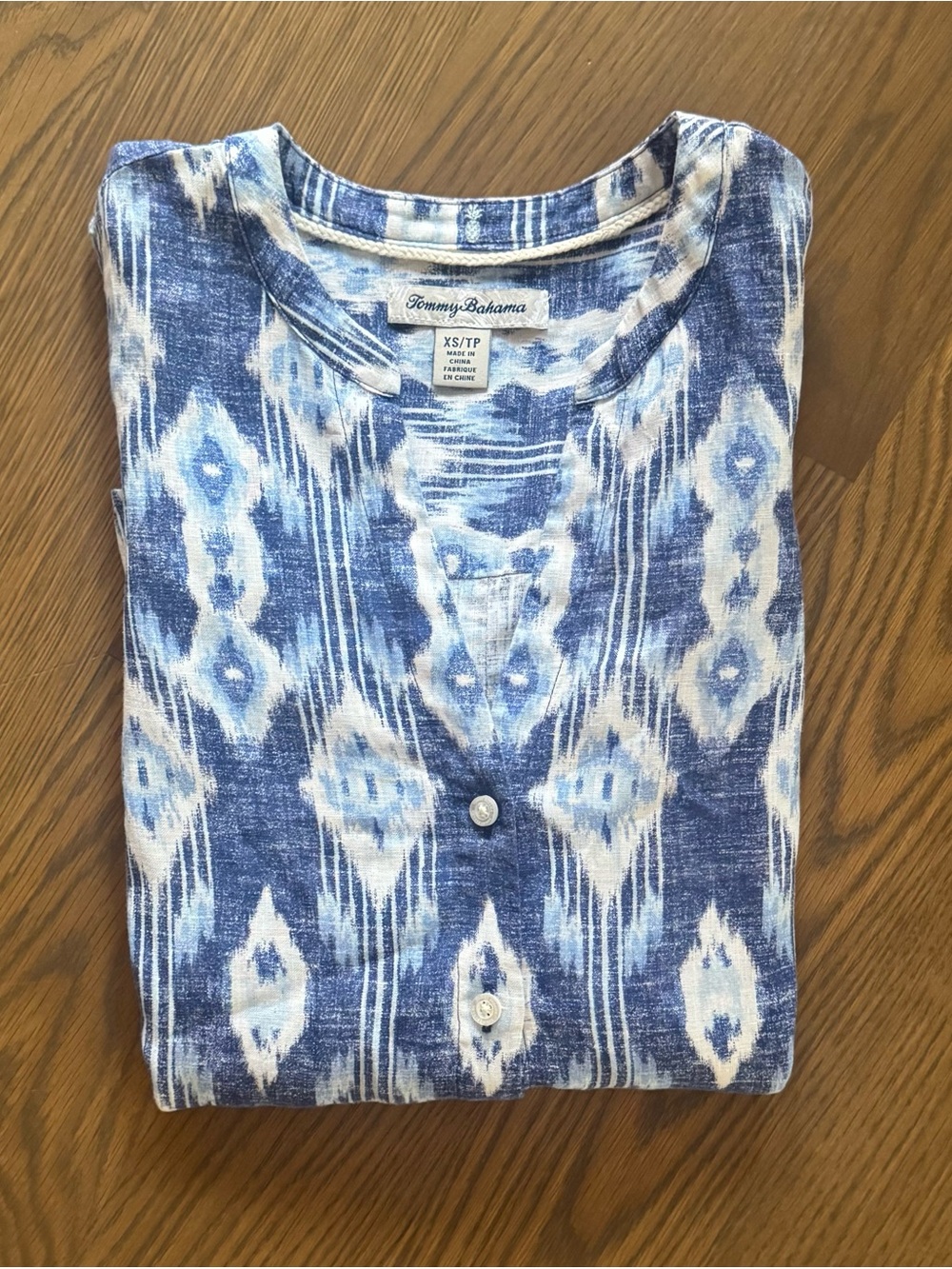 Tommy Bahama Women's Sleeveless Linen Blouse
